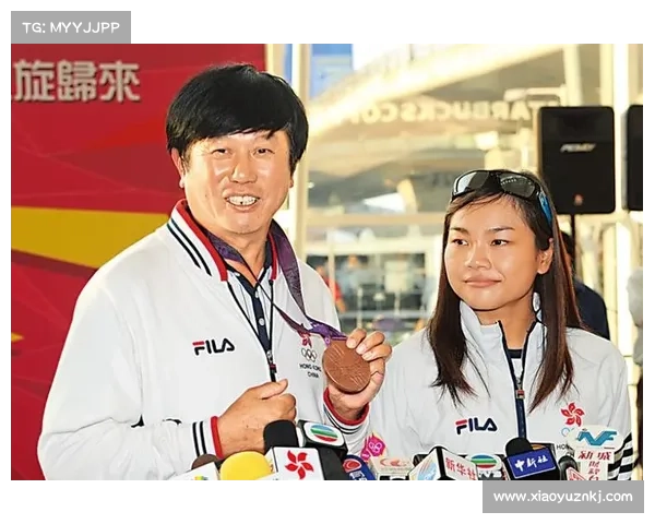 香港队跨界选材引发关注 自行车运动员转项成曲棍球守门员 香港队跨界选材引发关注 自行车运动员转项成曲棍球守门员